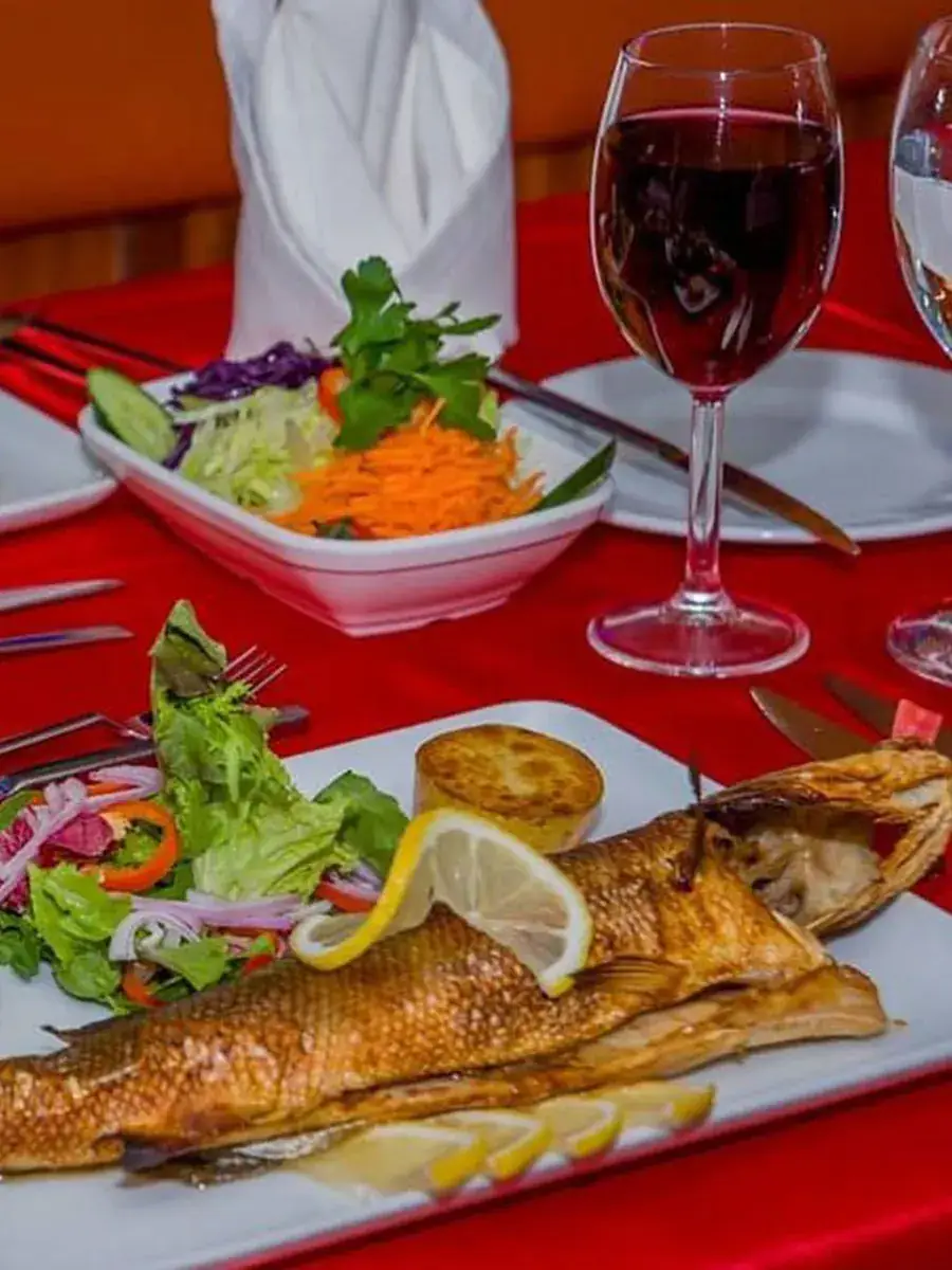 Grilled fish served on the Bosphorus dinner cruise