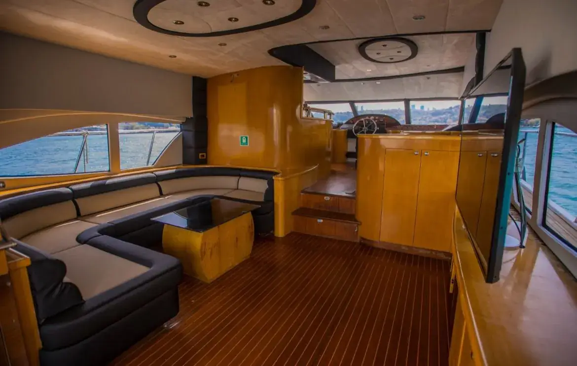Saloon with sofas on the Riviera yacht