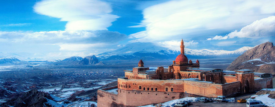 Ishak pasha palace