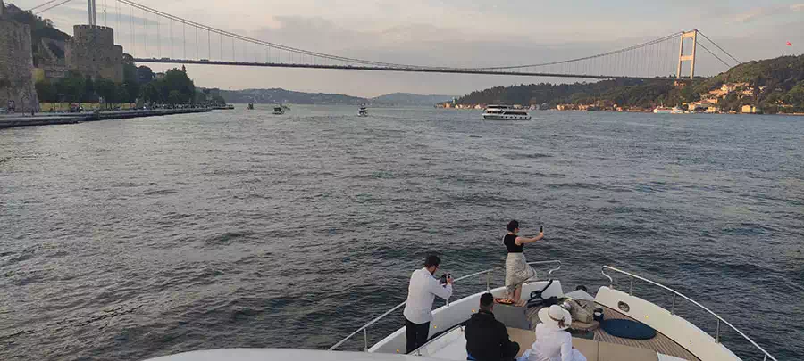 Bosphorus cruise in Istanbul between Europe and Asia