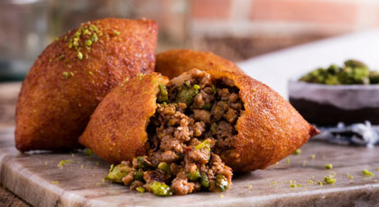 Fried içli köfte, bulgur shells stuffed with spiced meat