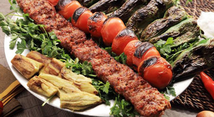 Turkish kebab, one of the classic dishes to eat in Istanbul