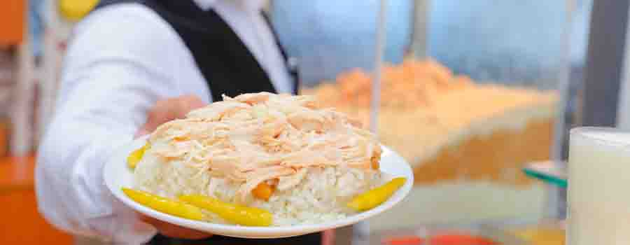 Nohutlu pilav, rice with chickpeas and chicken from a street cart